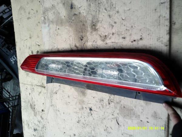 FEU ARRIERE DROIT FORD FOCUS 3/5 PORTES 2008-2/2011 - Vue 1